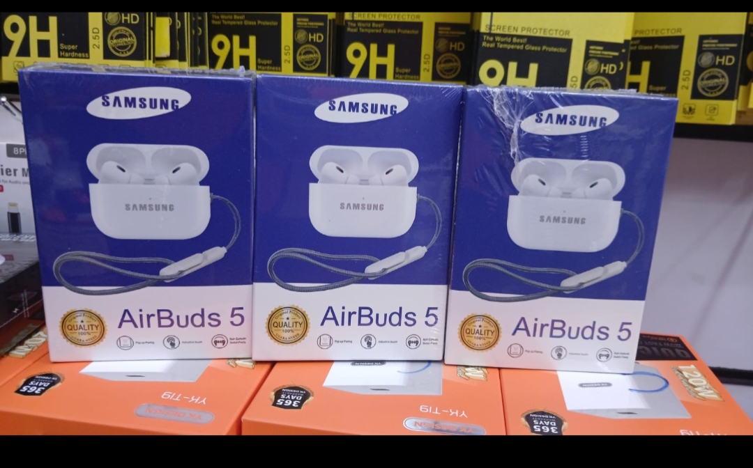 Earbuds